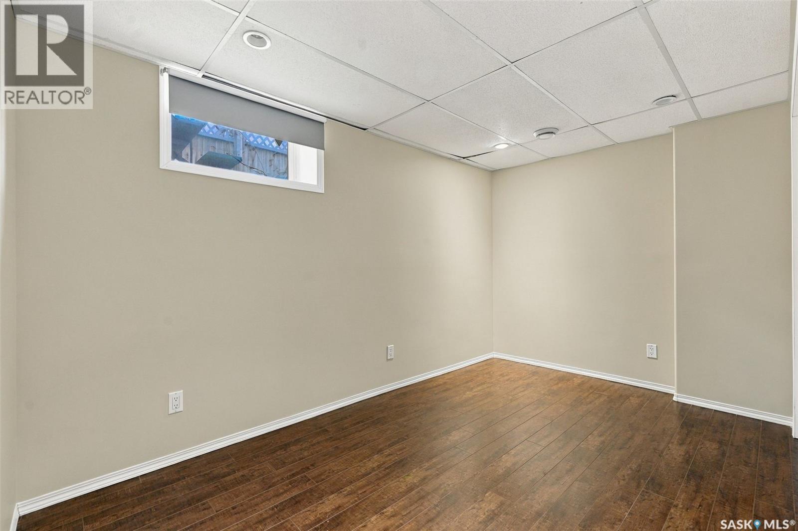 2 563 5th Avenue N Property Photo 41