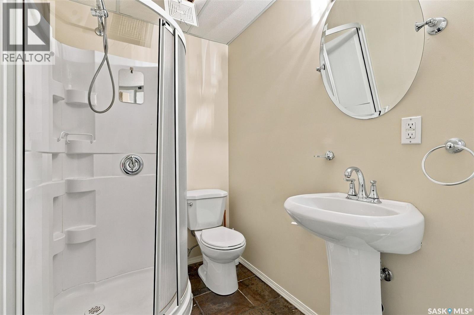 2 563 5th Avenue N Property Photo 44