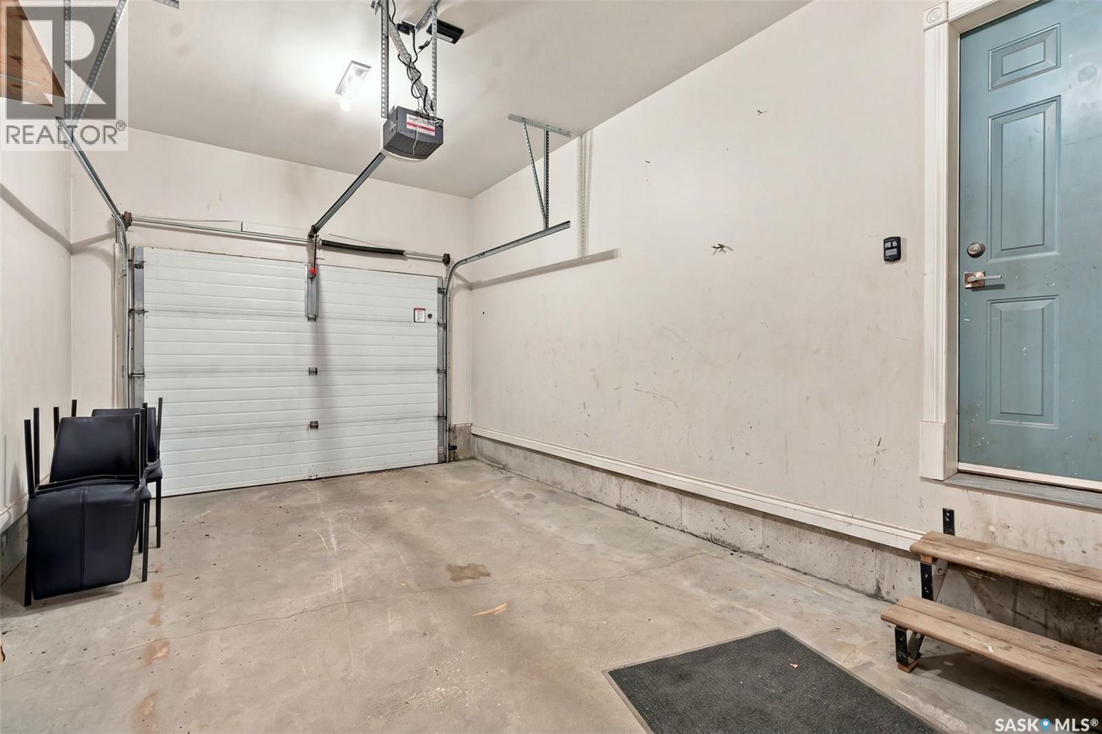 2 563 5th Avenue N Property Photo 52