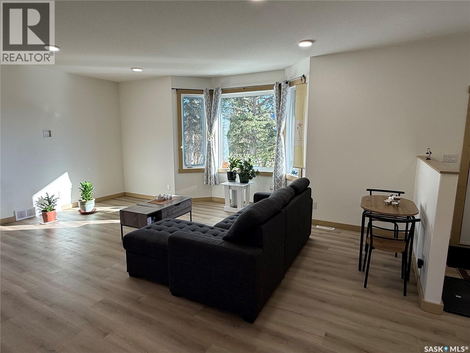 108 Central Avenue Property Photo 6