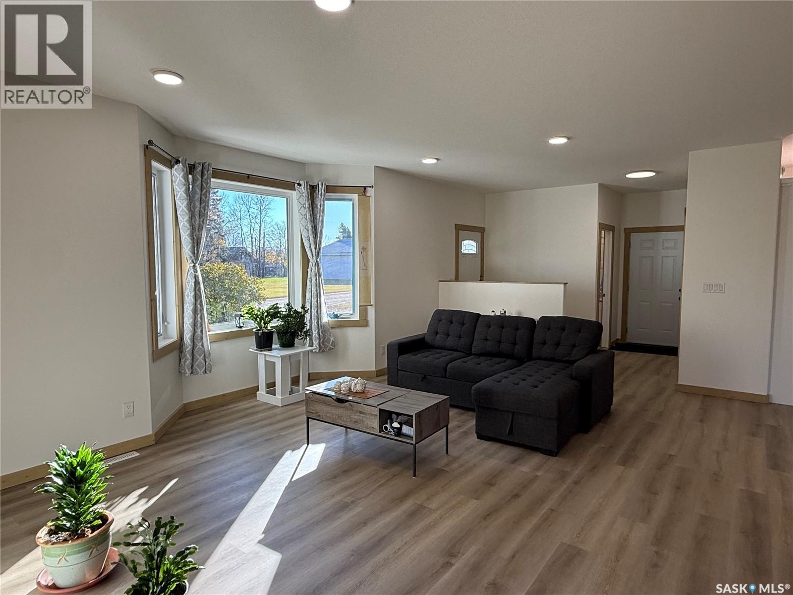 108 Central Avenue Property Photo 7