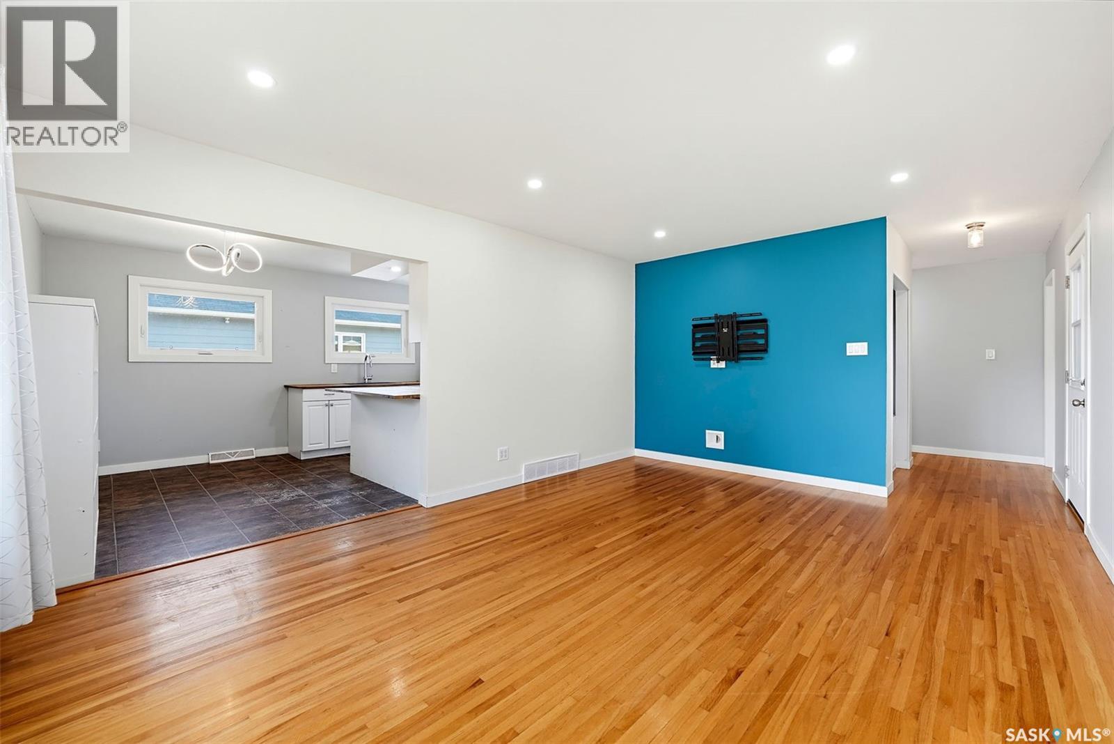 13 Stewart Avenue Property Photo 6