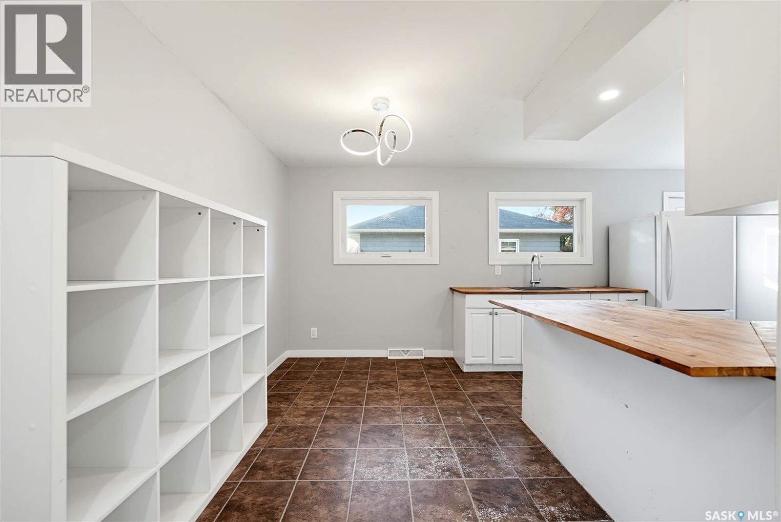 13 Stewart Avenue Property Photo 7