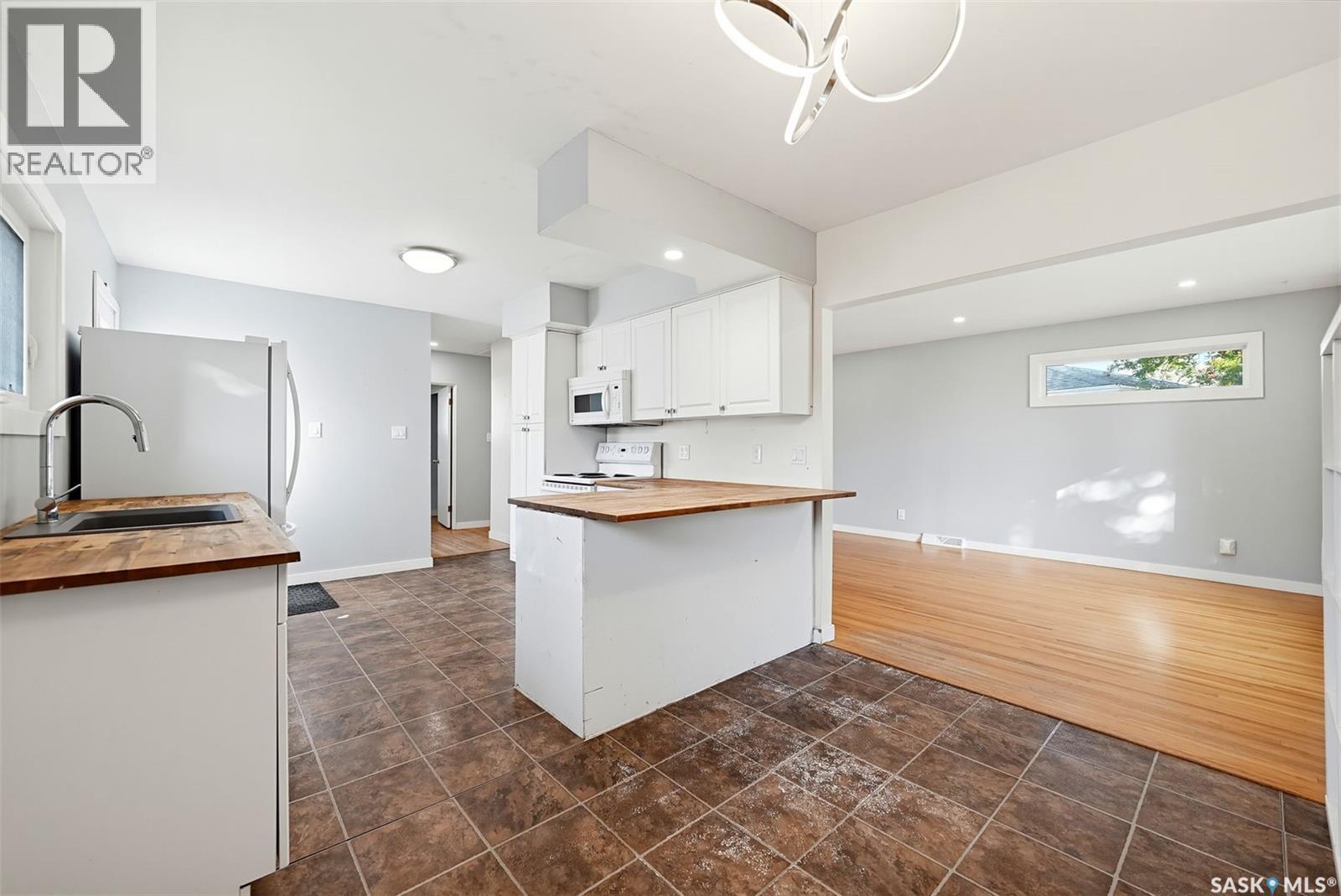 13 Stewart Avenue Property Photo 8