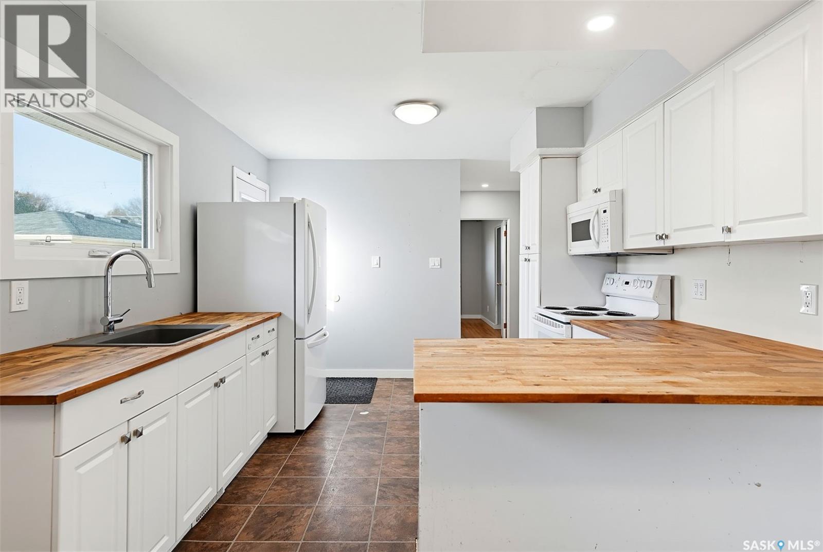 13 Stewart Avenue Property Photo 9