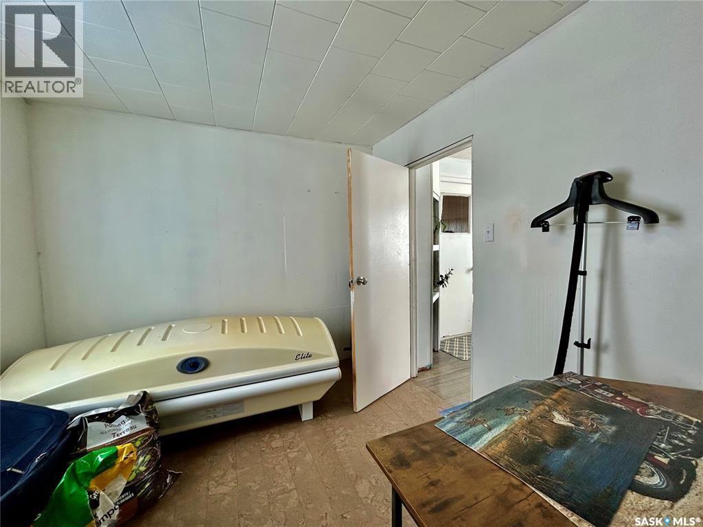 821 2nd Avenue E Property Photo 17