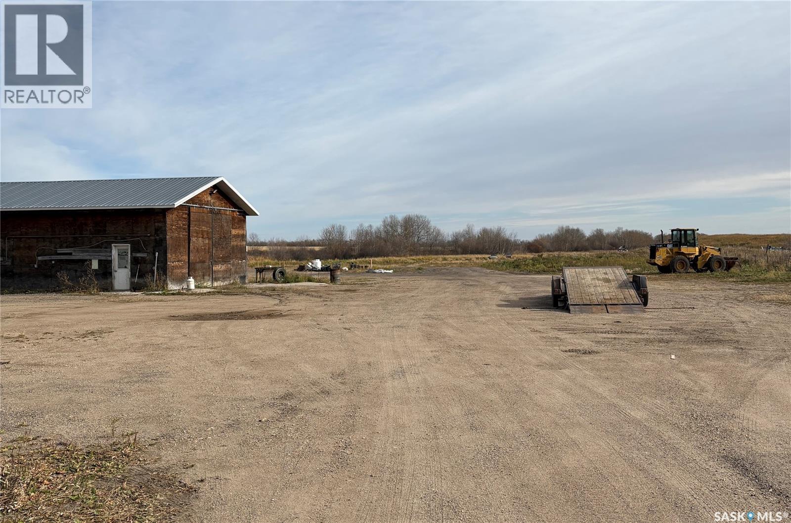 306 1st Avenue E Property Photo 2