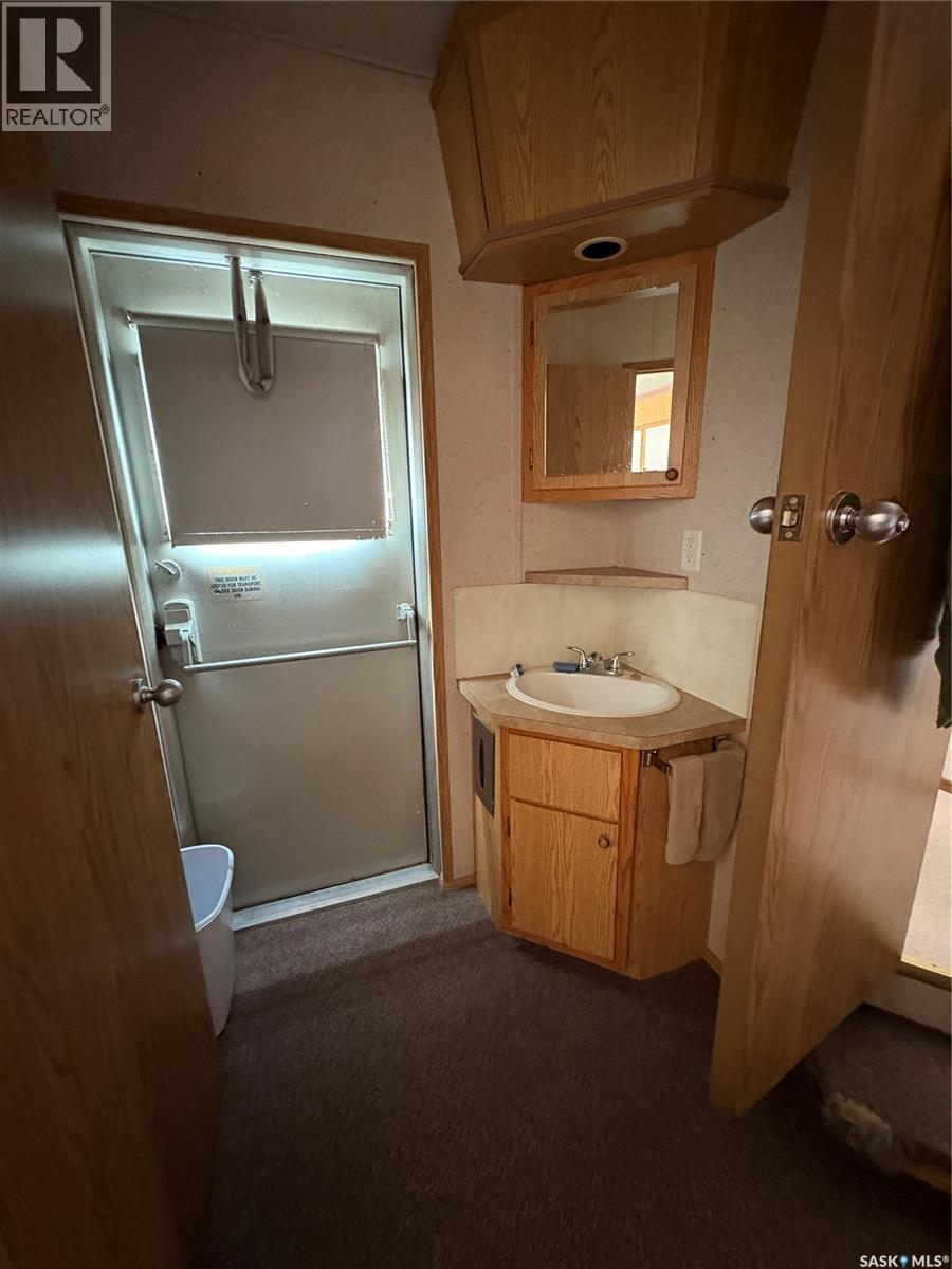 306 1st Avenue E Property Photo 9