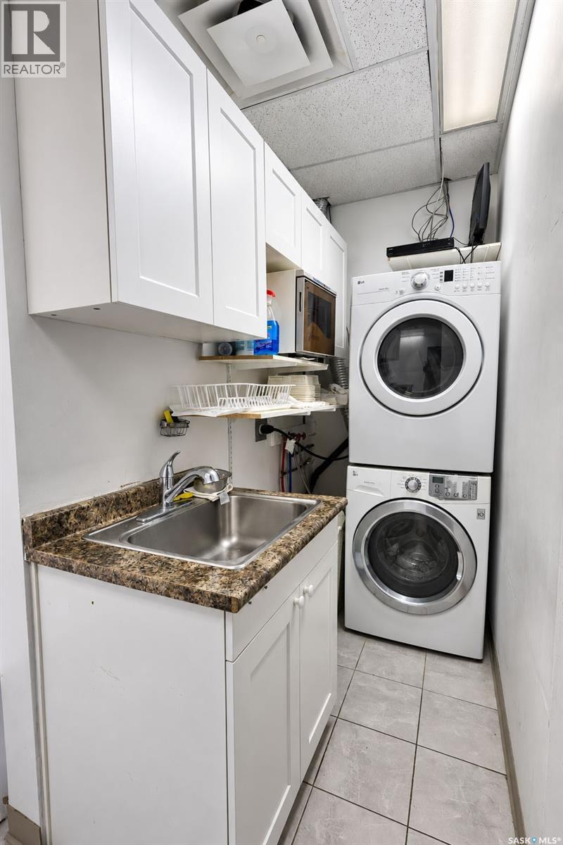 #2 1499 10th Avenue E Property Photo 18