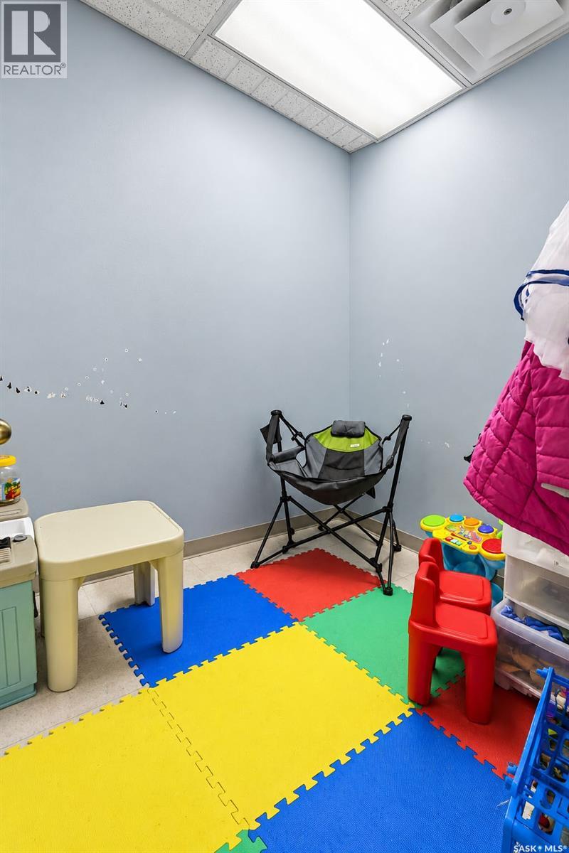 #2 1499 10th Avenue E Property Photo 19