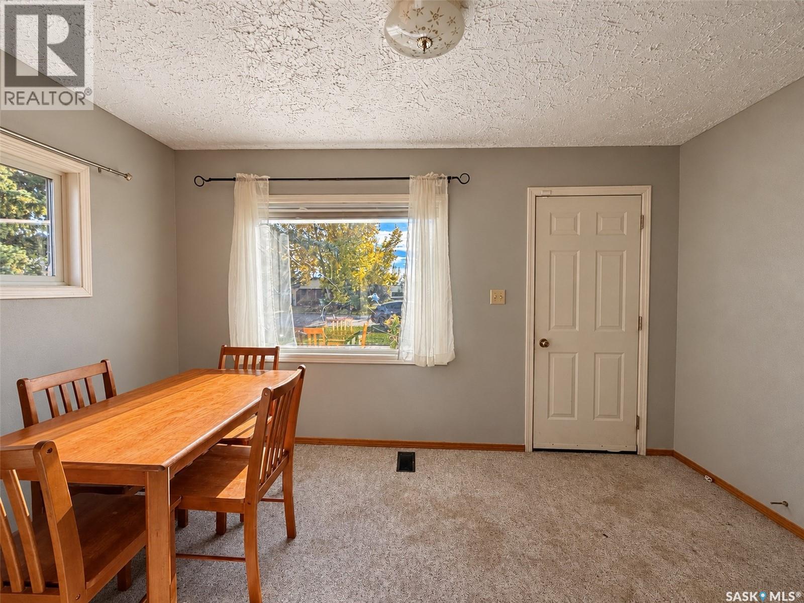 790 Saskatchewan Avenue Property Photo 5