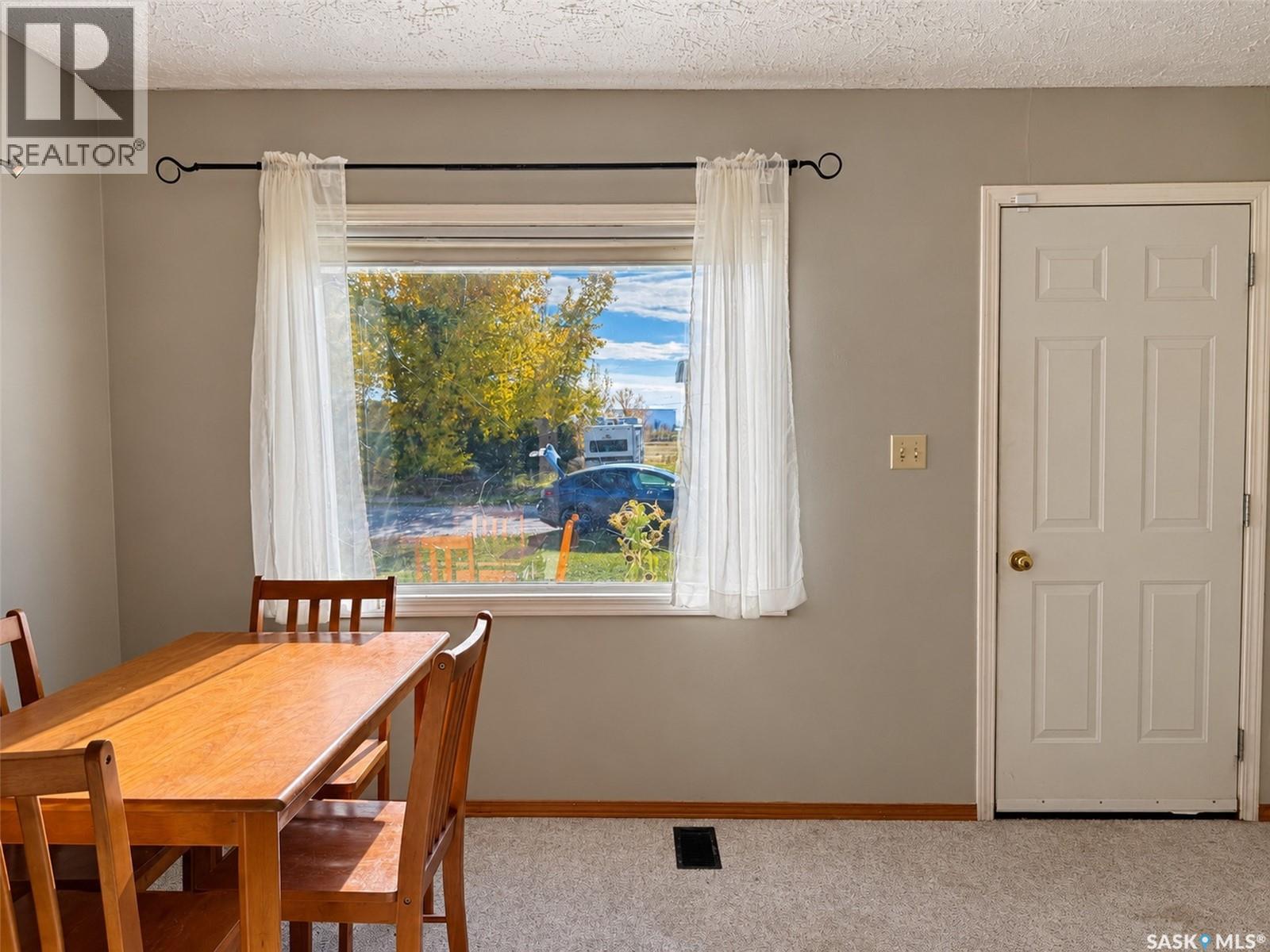 790 Saskatchewan Avenue Property Photo 6