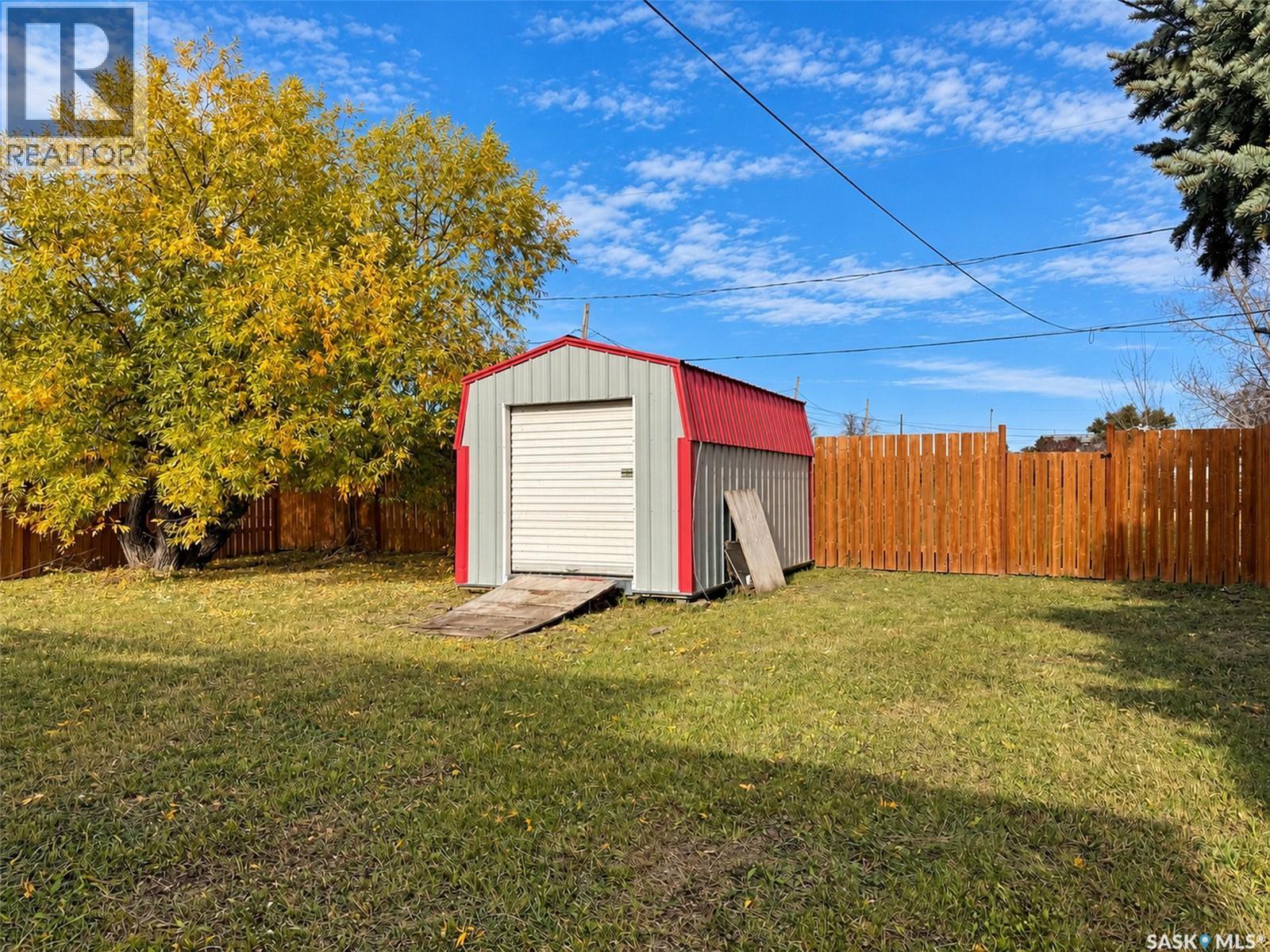 790 Saskatchewan Avenue Property Photo 47