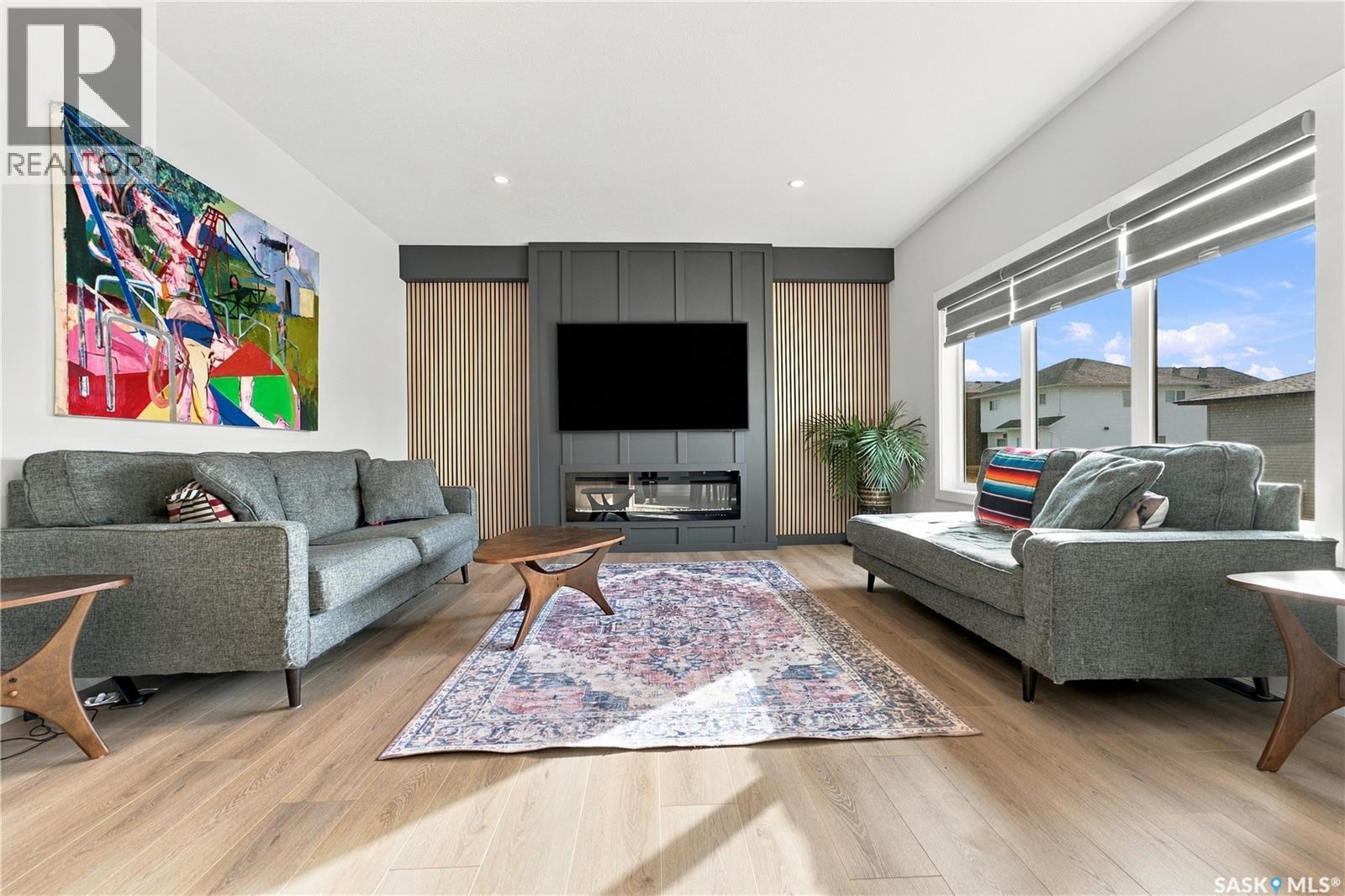 378 Sharma CRESCENT Property Photo 1