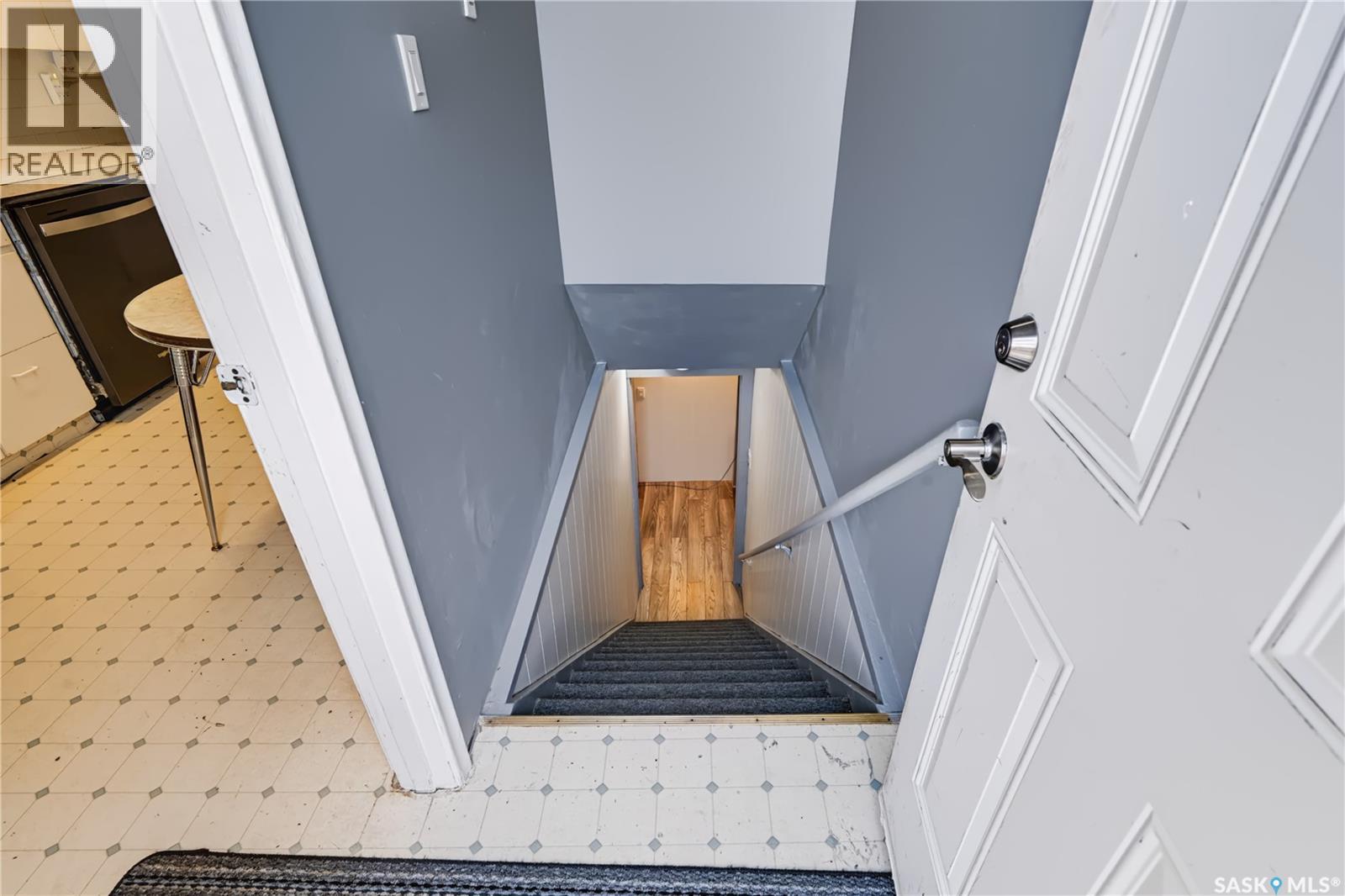 38 30th Street E Property Photo 19