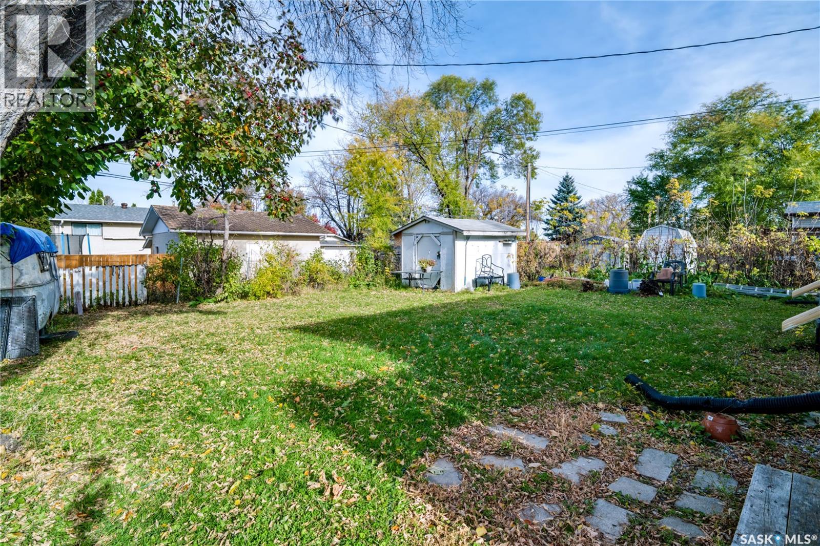 38 30th Street E Property Photo 30