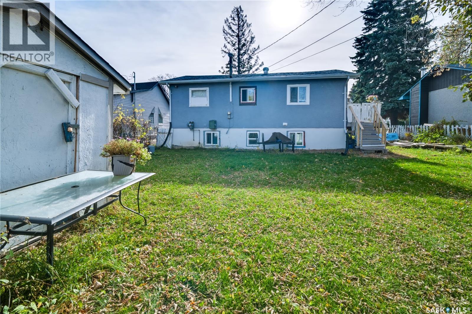 38 30th Street E Property Photo 32