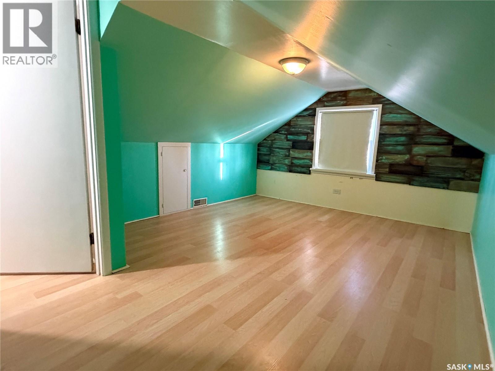 302 3rd Street Property Photo 21