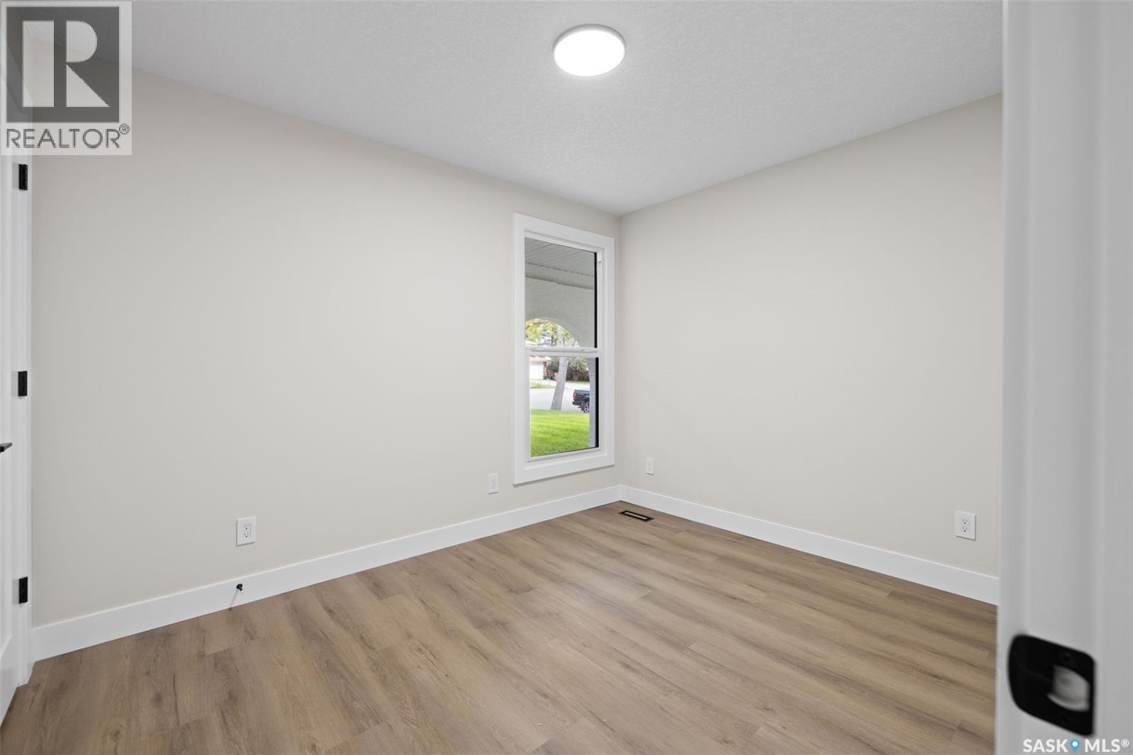 10 Selkirk Crescent Property Photo 20