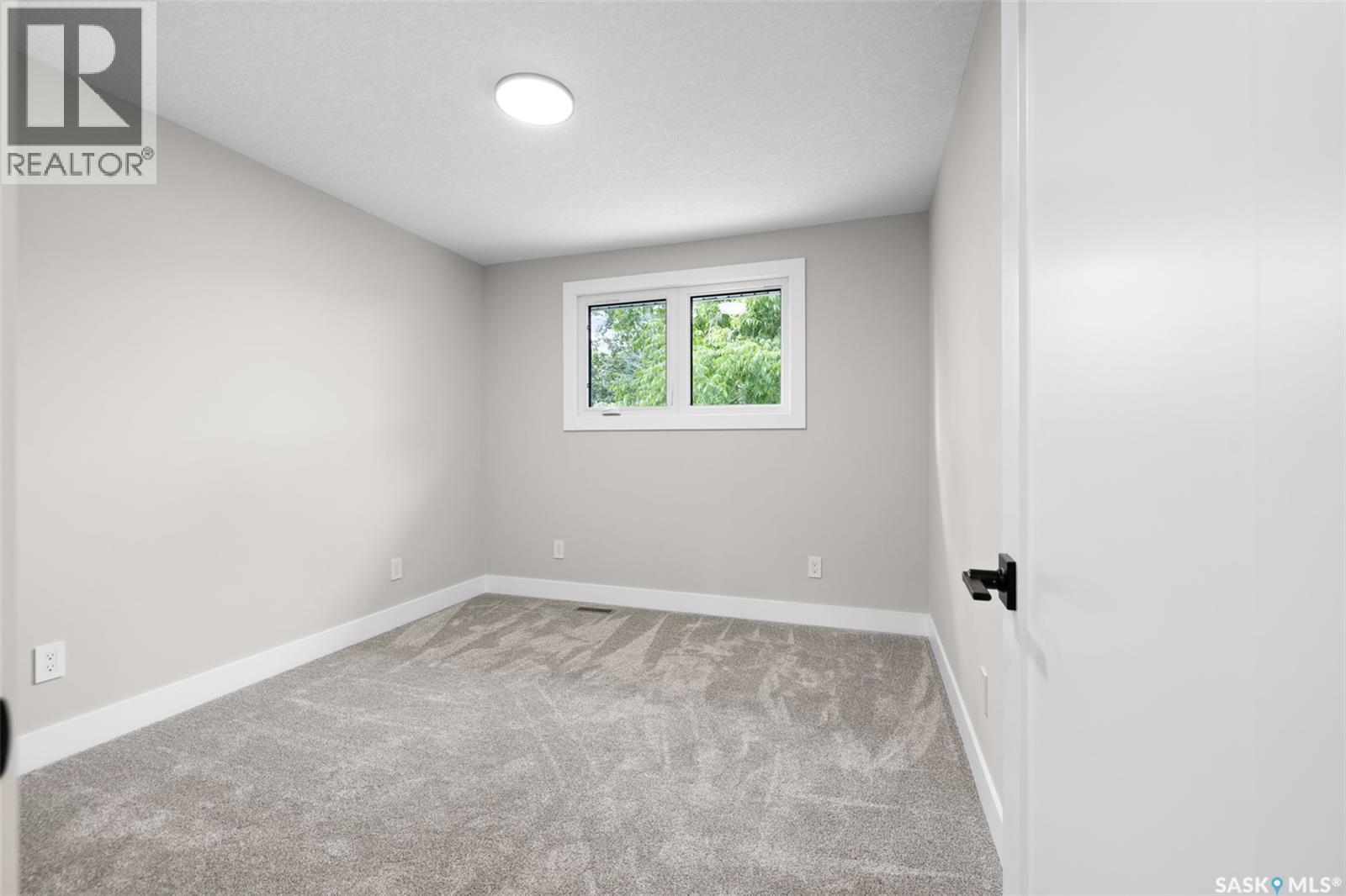 10 Selkirk Crescent Property Photo 28