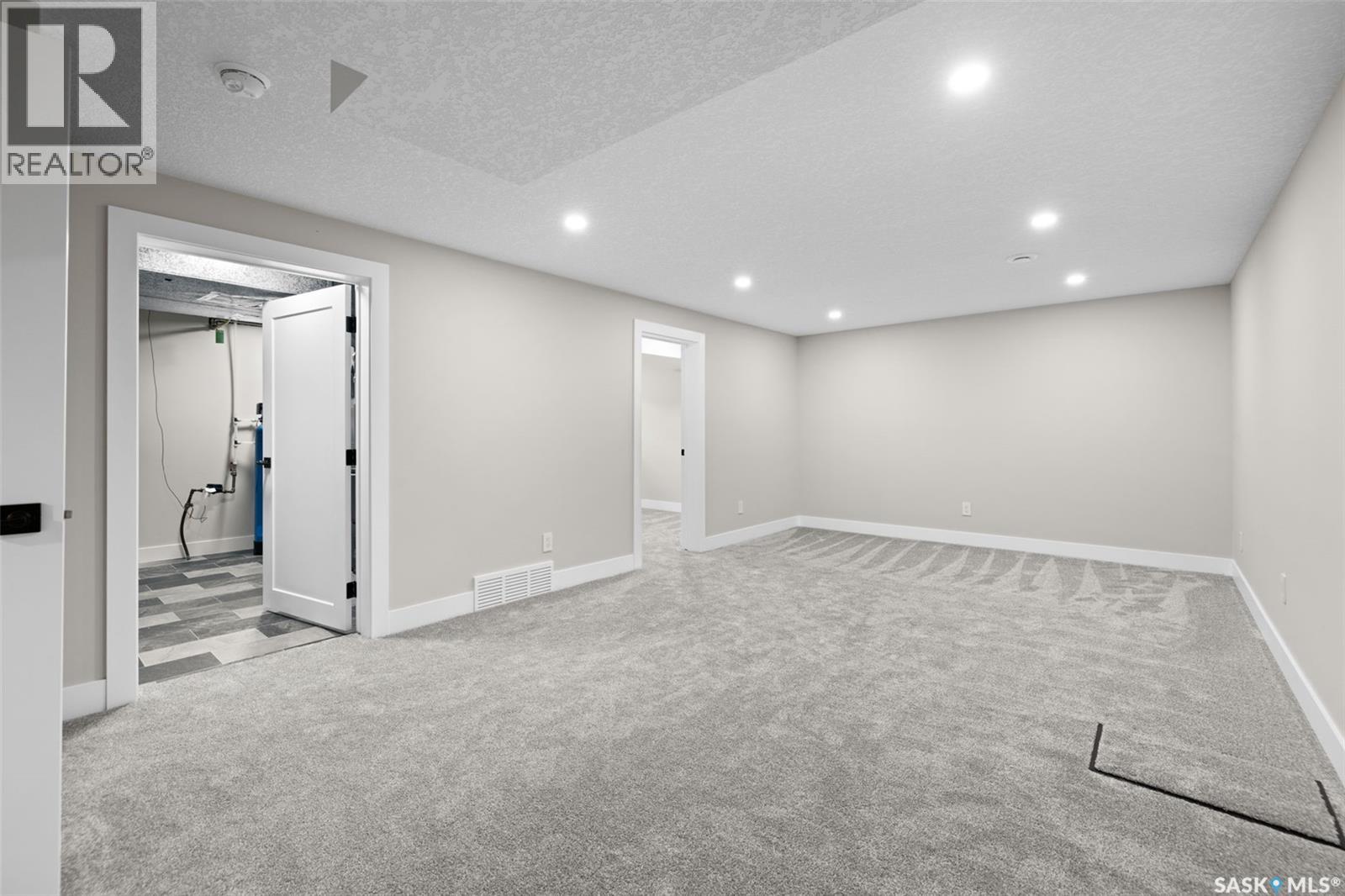 10 Selkirk Crescent Property Photo 37