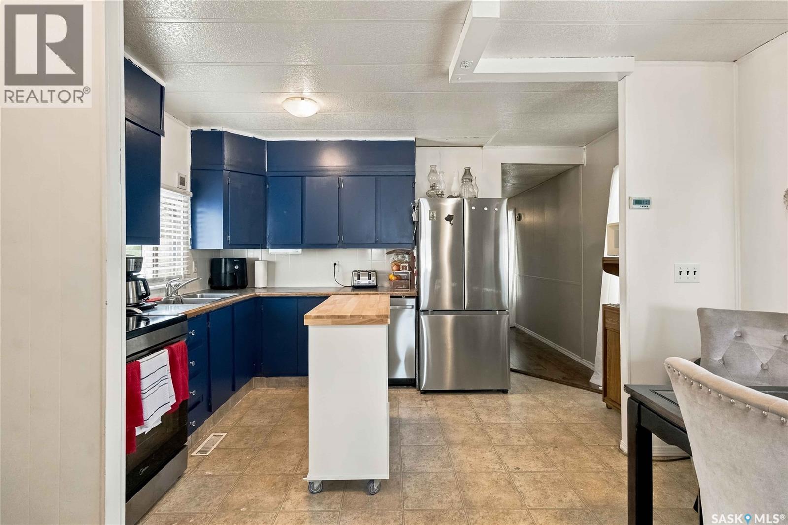 68 1035 Boychuk Drive Property Photo 6