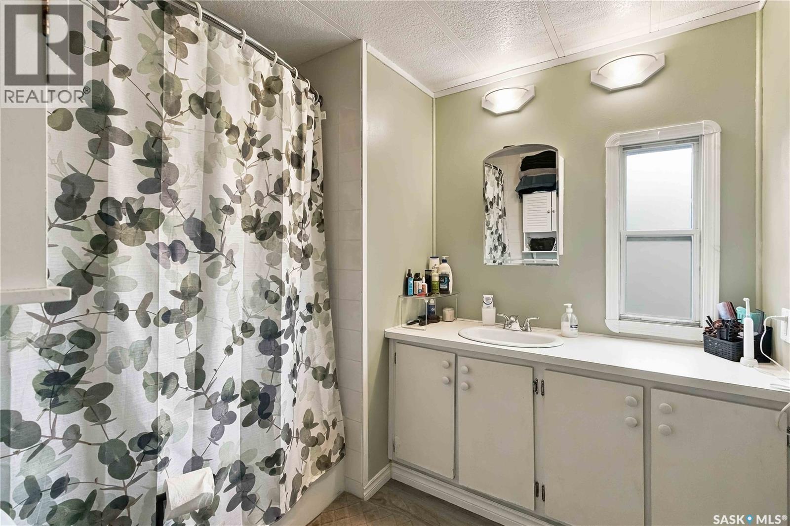 68 1035 Boychuk Drive Property Photo 18