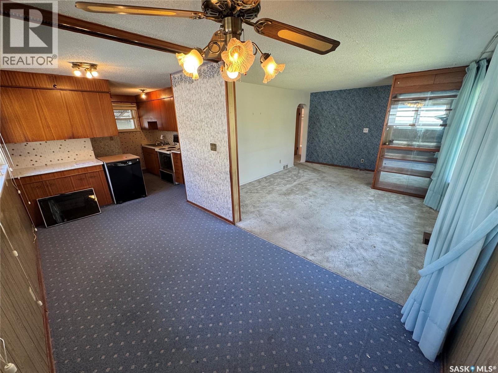 629 17th Avenue E Property Photo 3