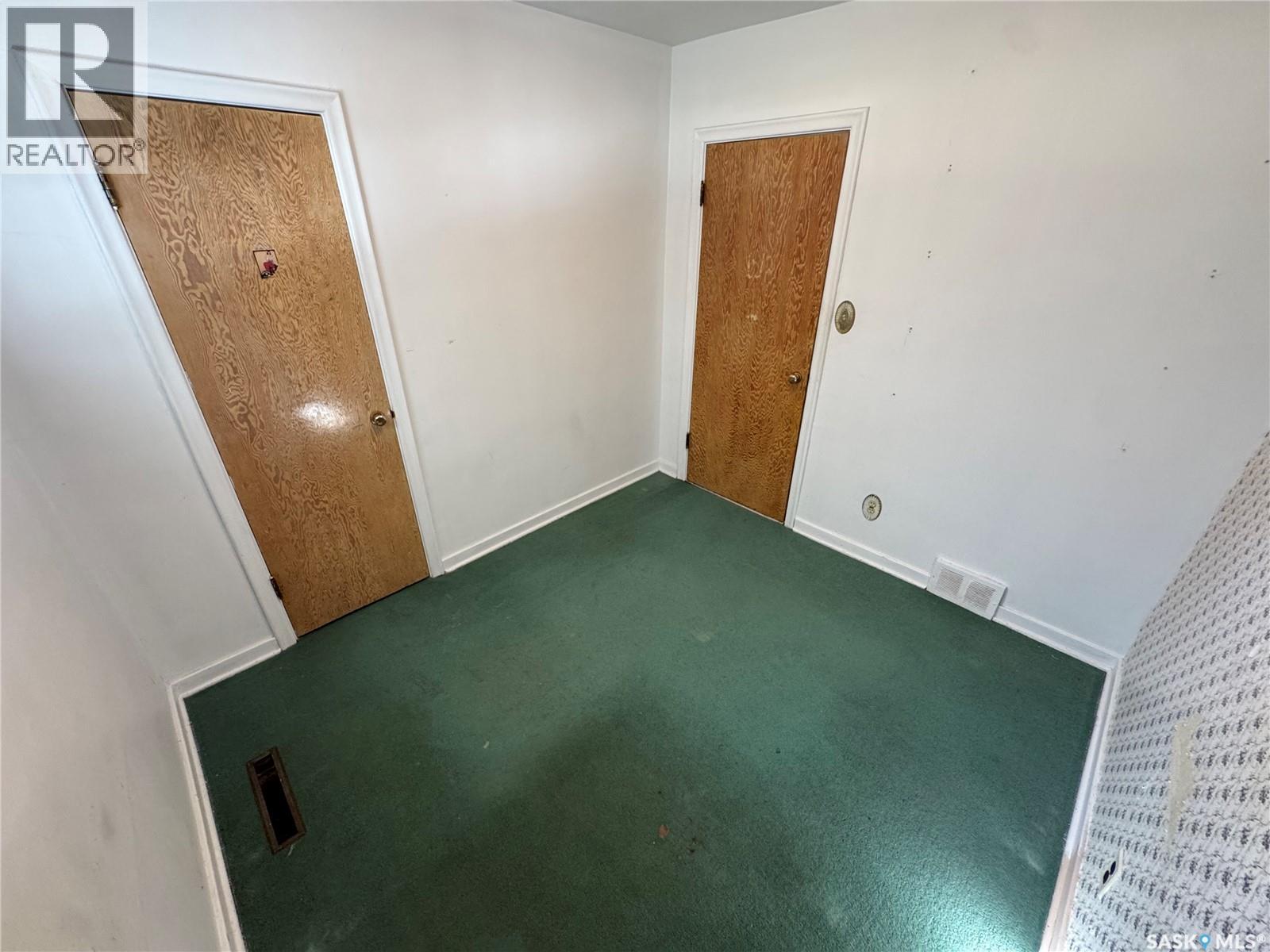 629 17th Avenue E Property Photo 12