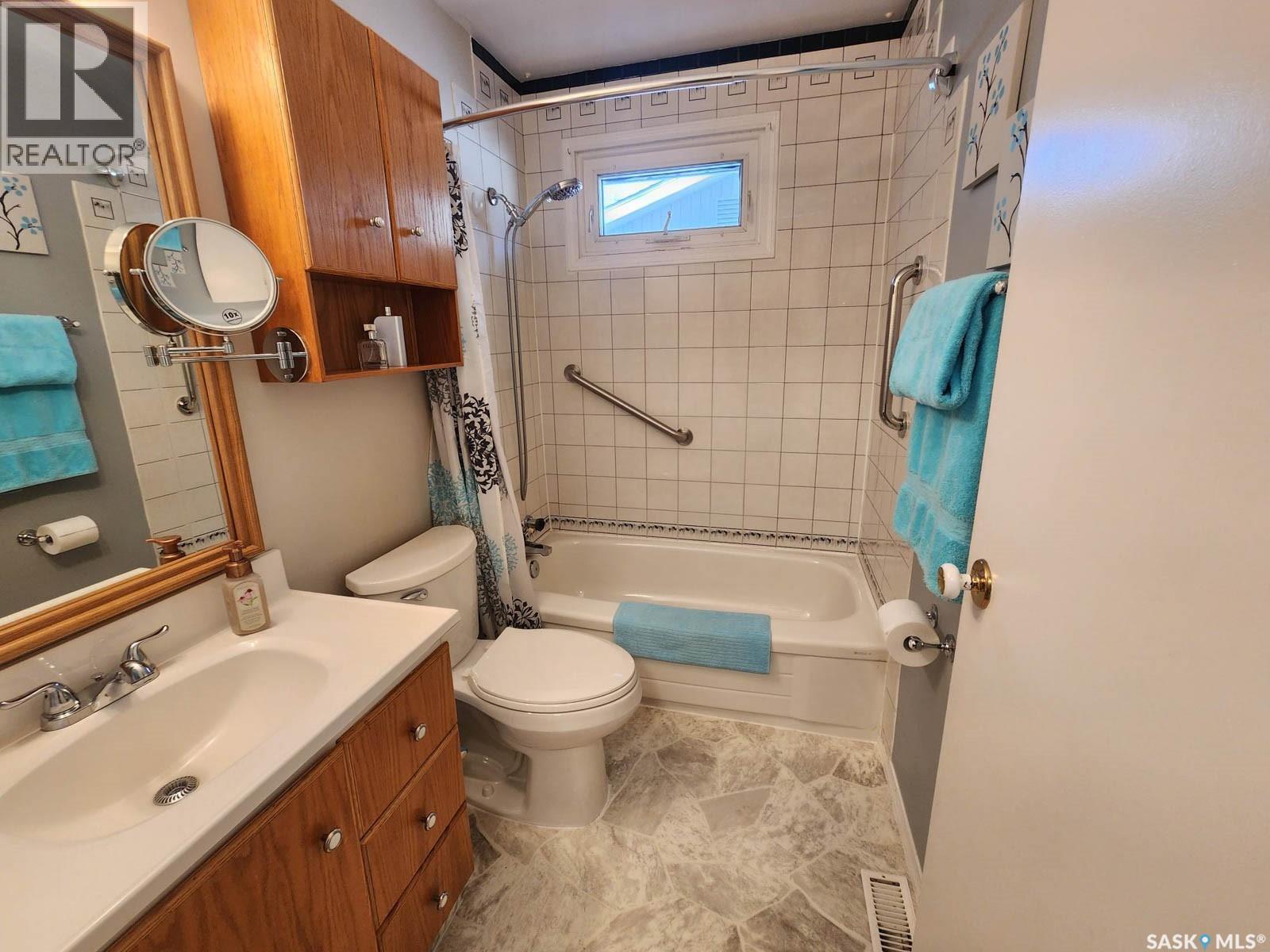 64 Dalgliesh Drive Property Photo 11