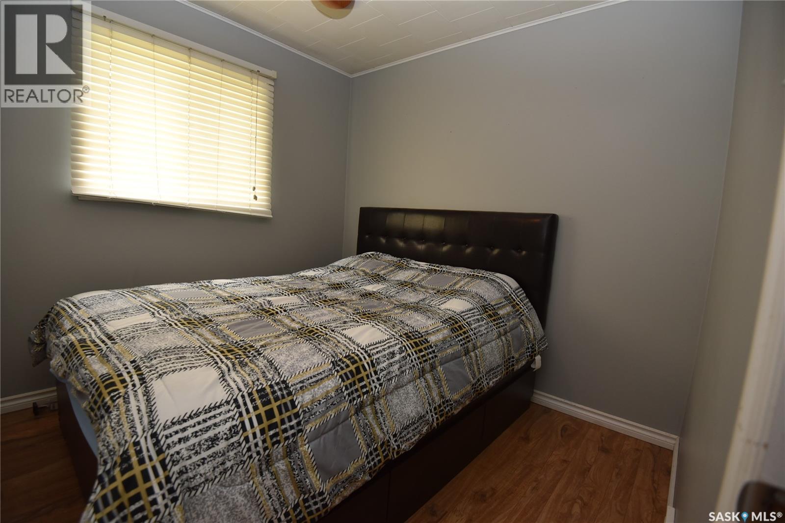 415 8th Avenue W Property Photo 15