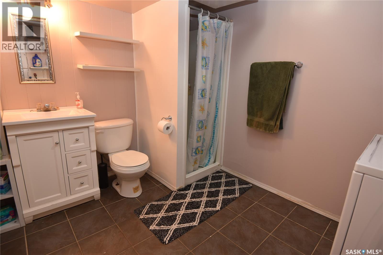 415 8th Avenue W Property Photo 26