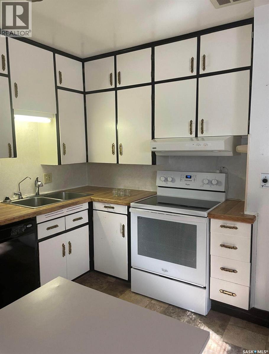 205 Railway Avenue Property Photo 11