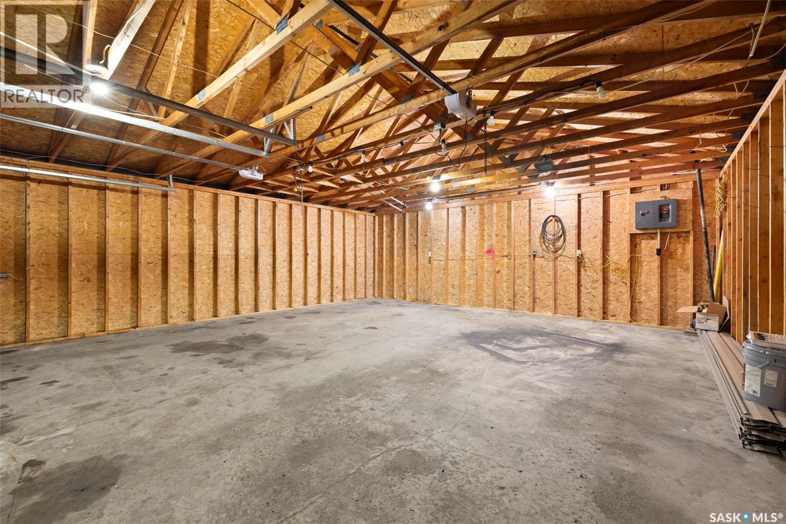 511 Daniel Avenue Property Photo 32