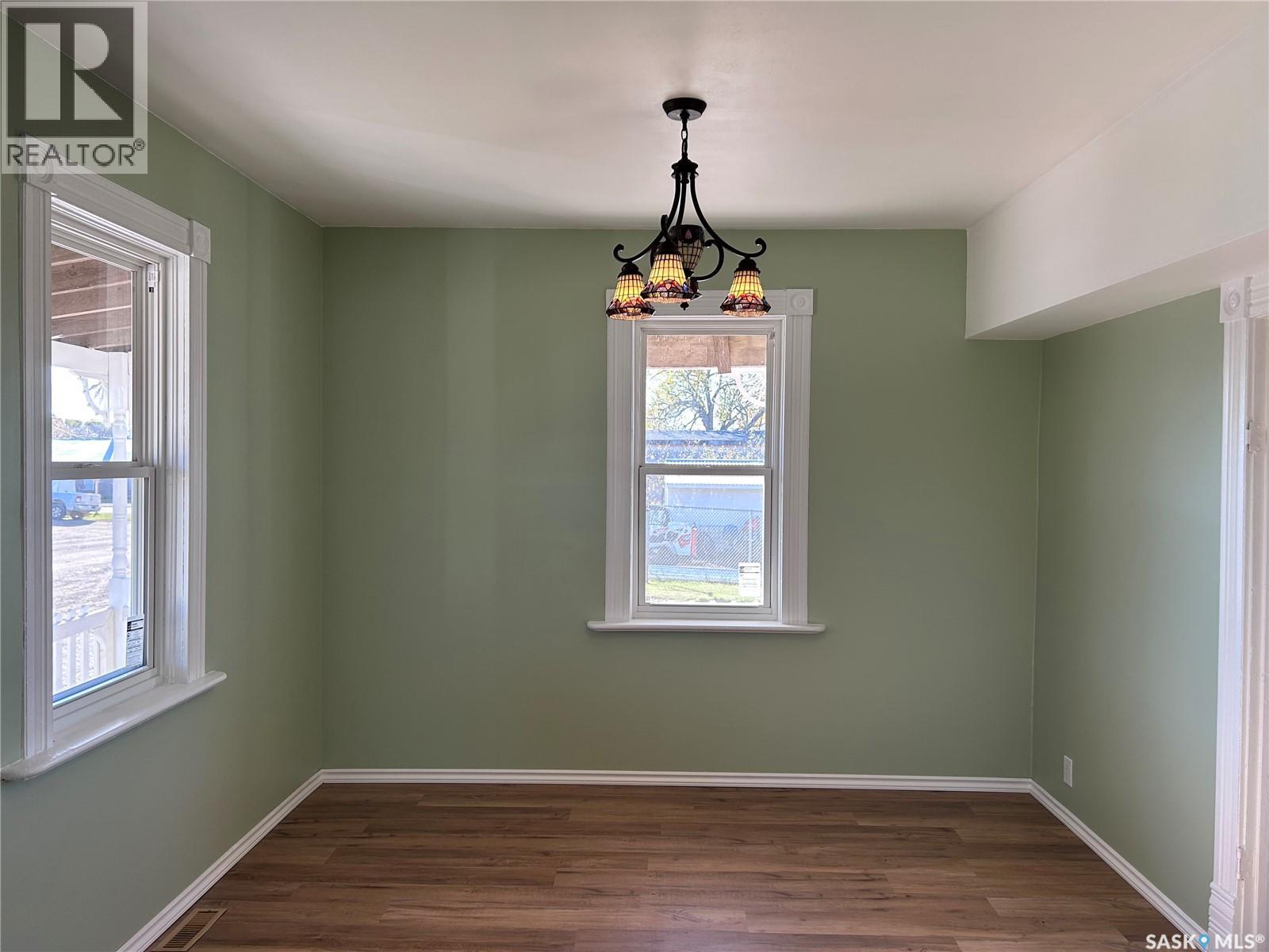 315 3rd Street Property Photo 15