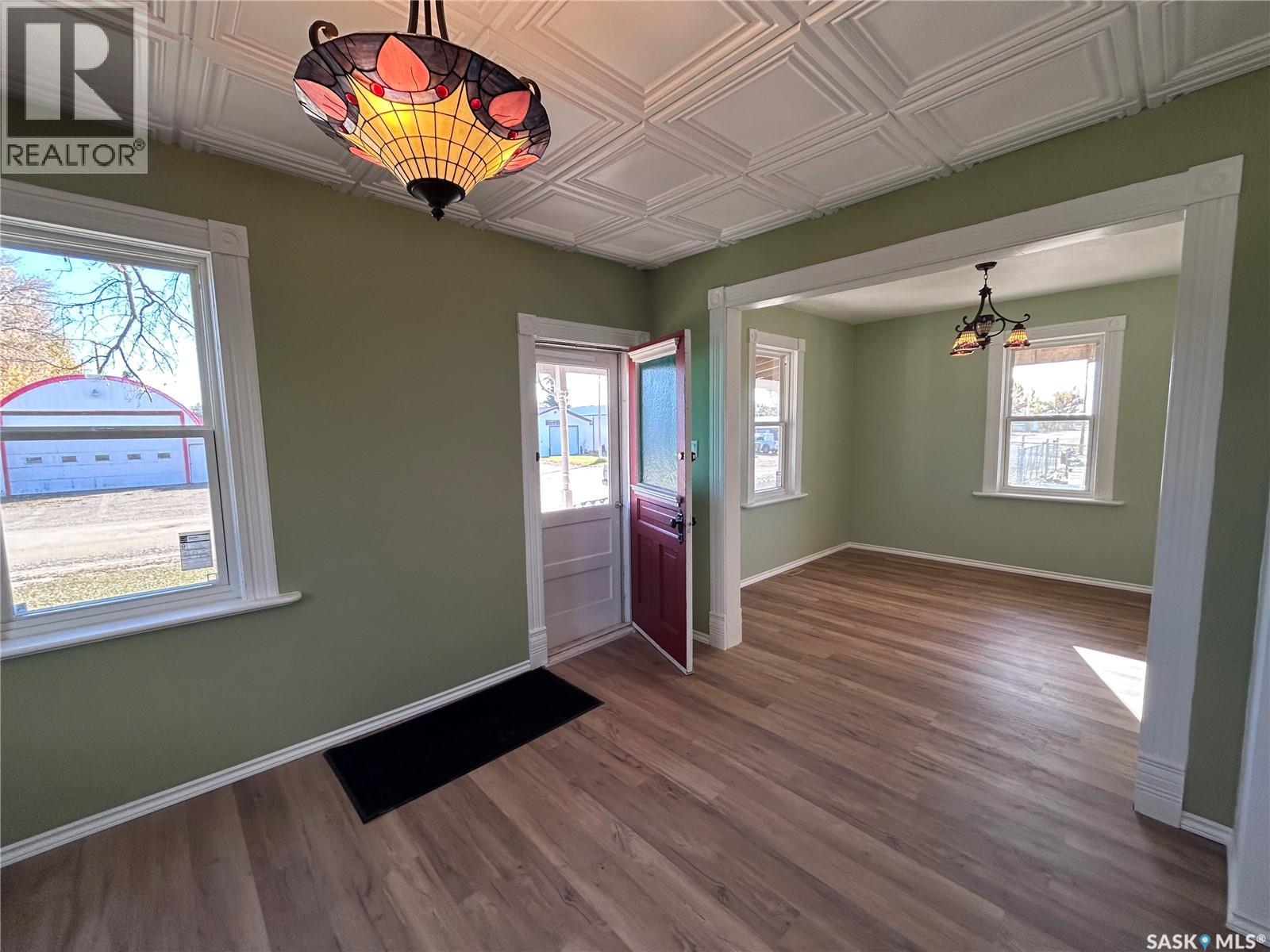 315 3rd Street Property Photo 18