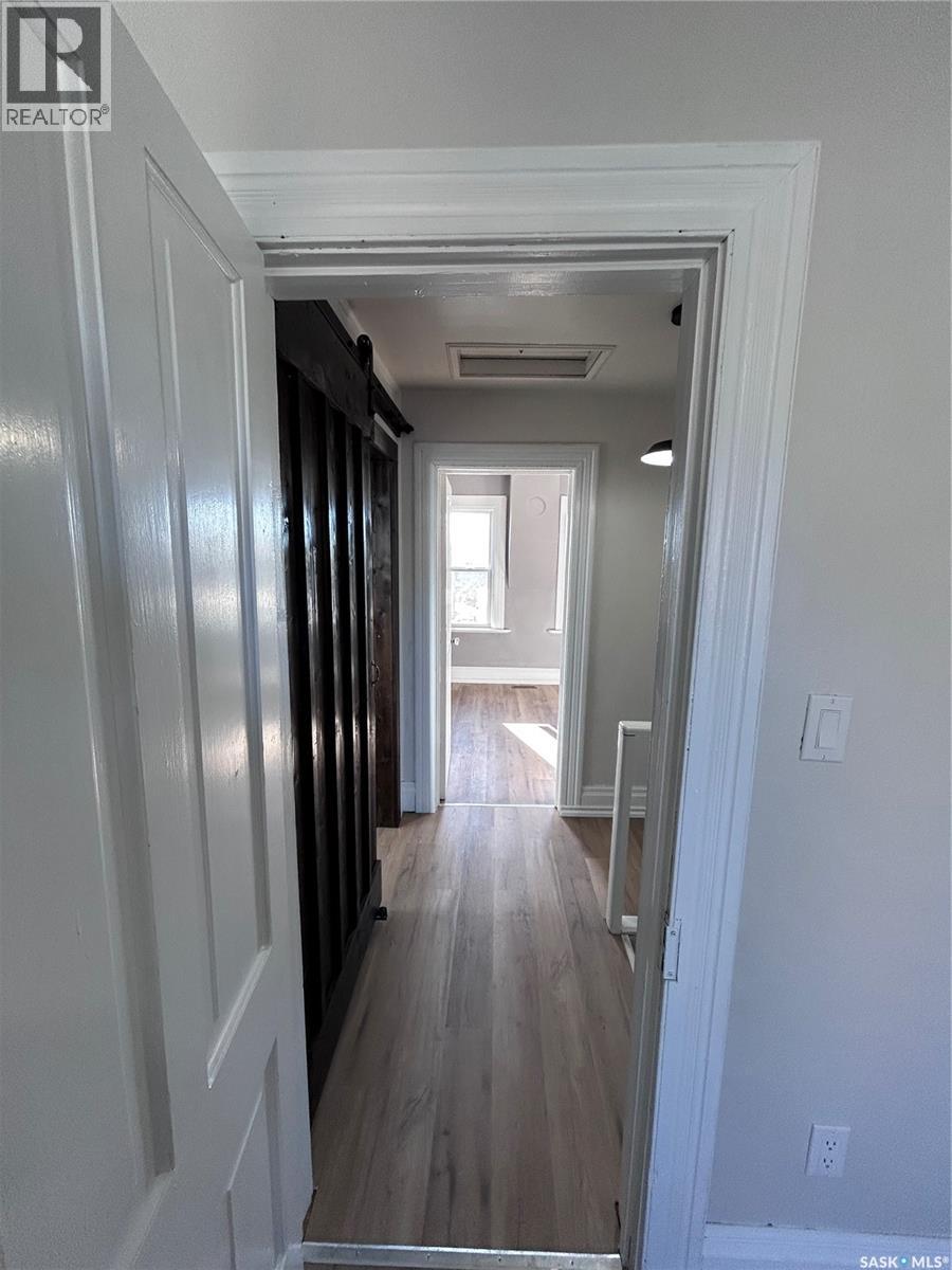 315 3rd Street Property Photo 31