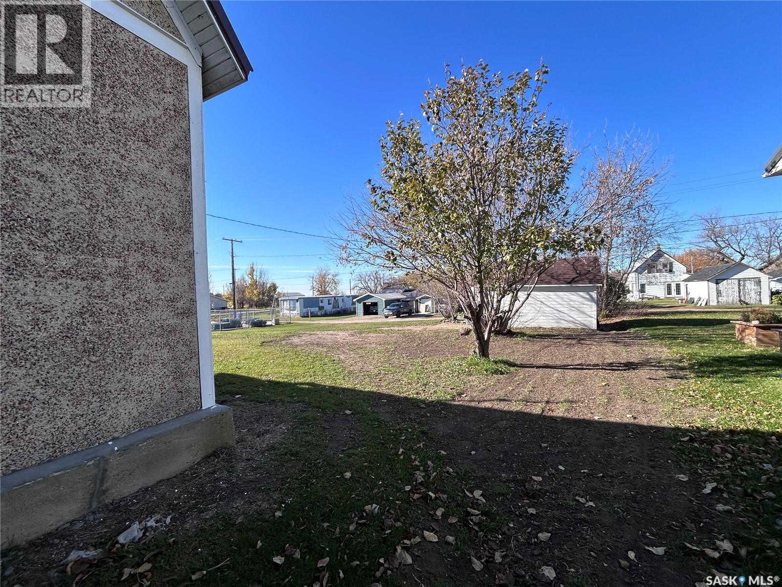 315 3rd Street Property Photo 44