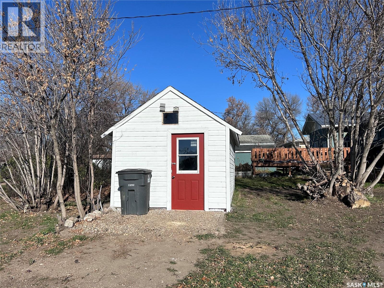 315 3rd Street Property Photo 47