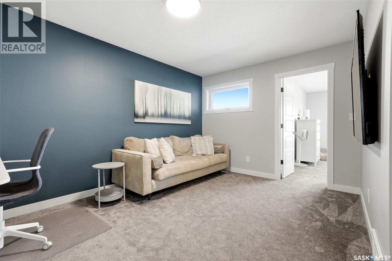 715 3rd Avenue Property Photo 17