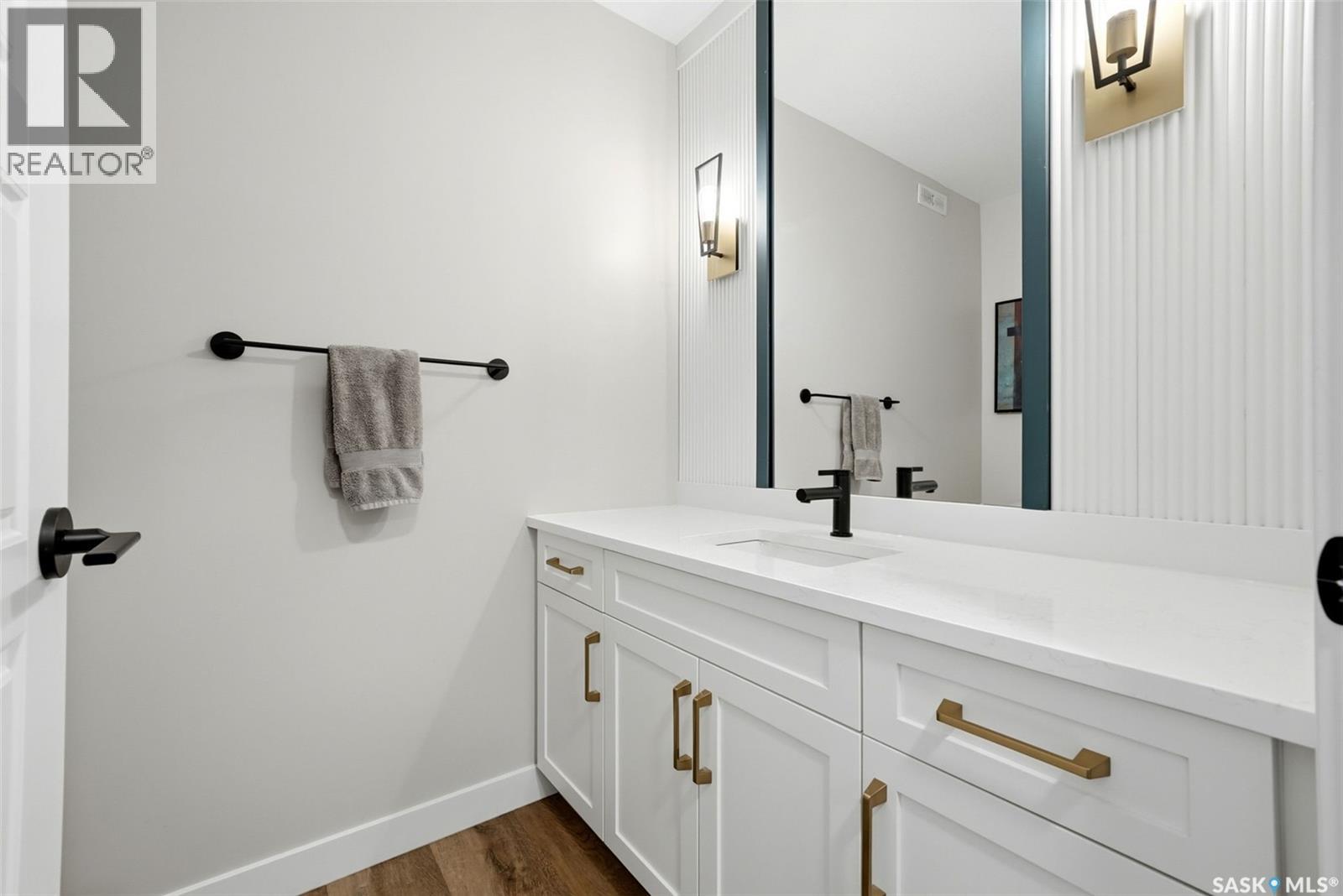 715 3rd Avenue Property Photo 31