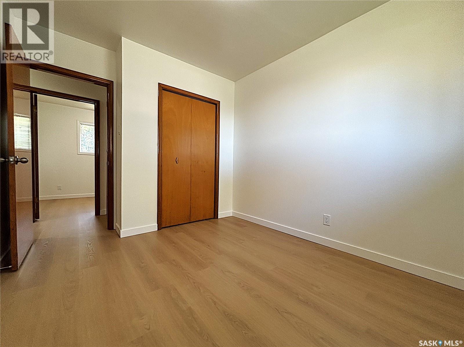 310 Vancouver Avenue S Property Photo 17
