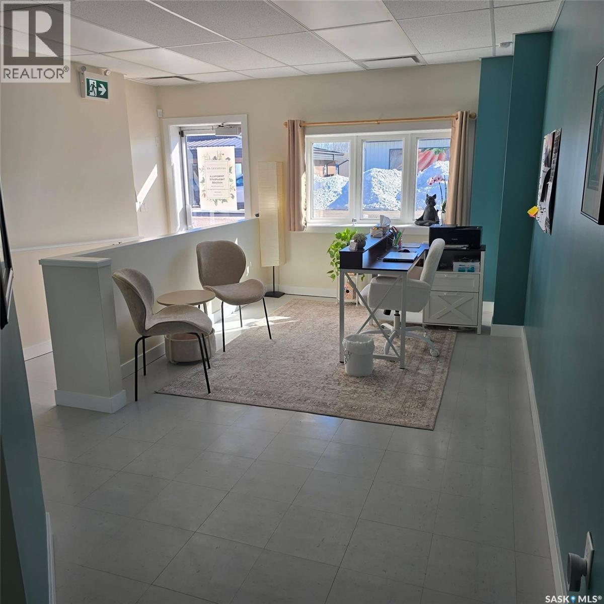 106 Vincent Avenue W Property Photo 28