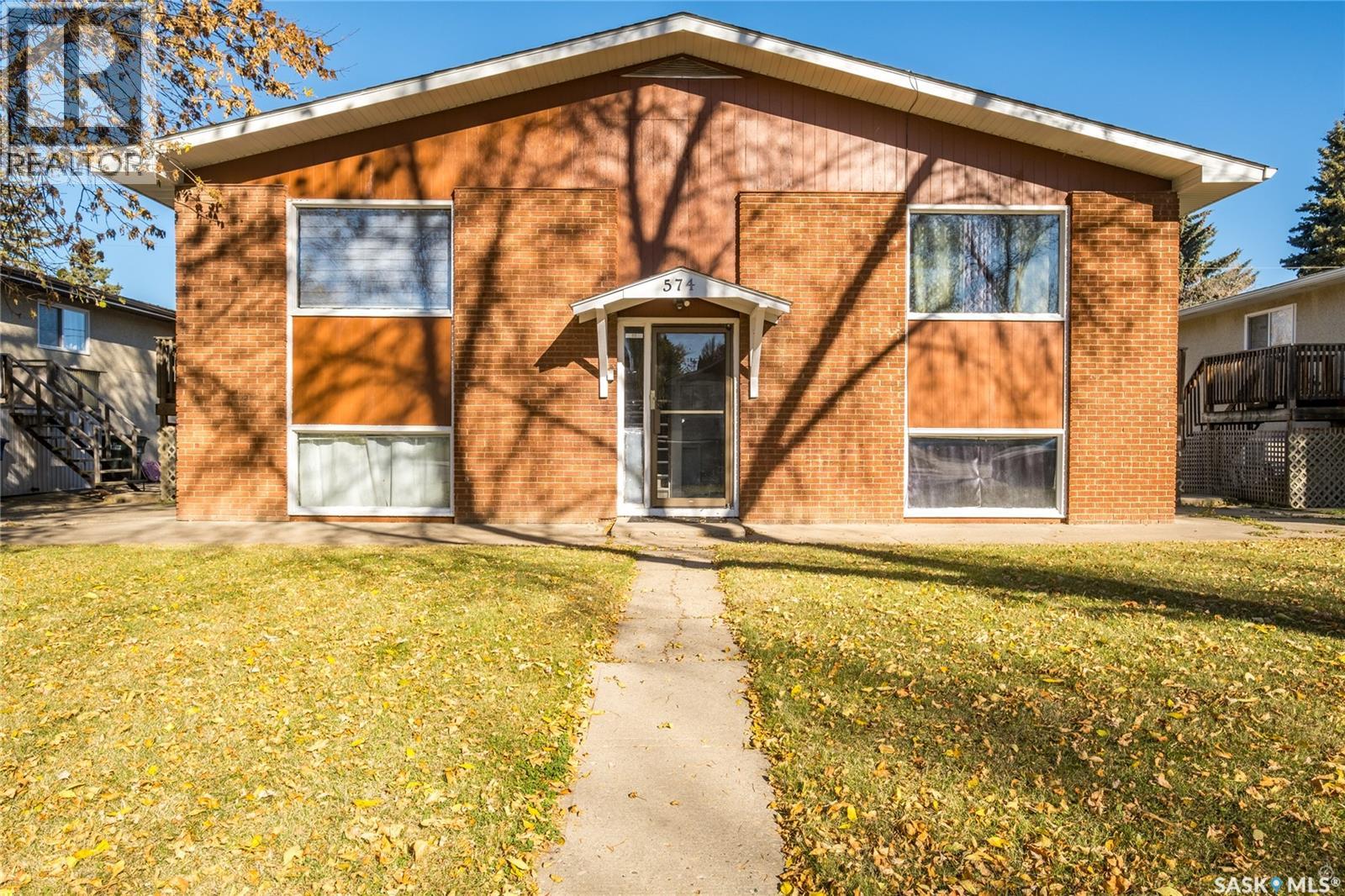 574 26th STREET E Property Photo 1