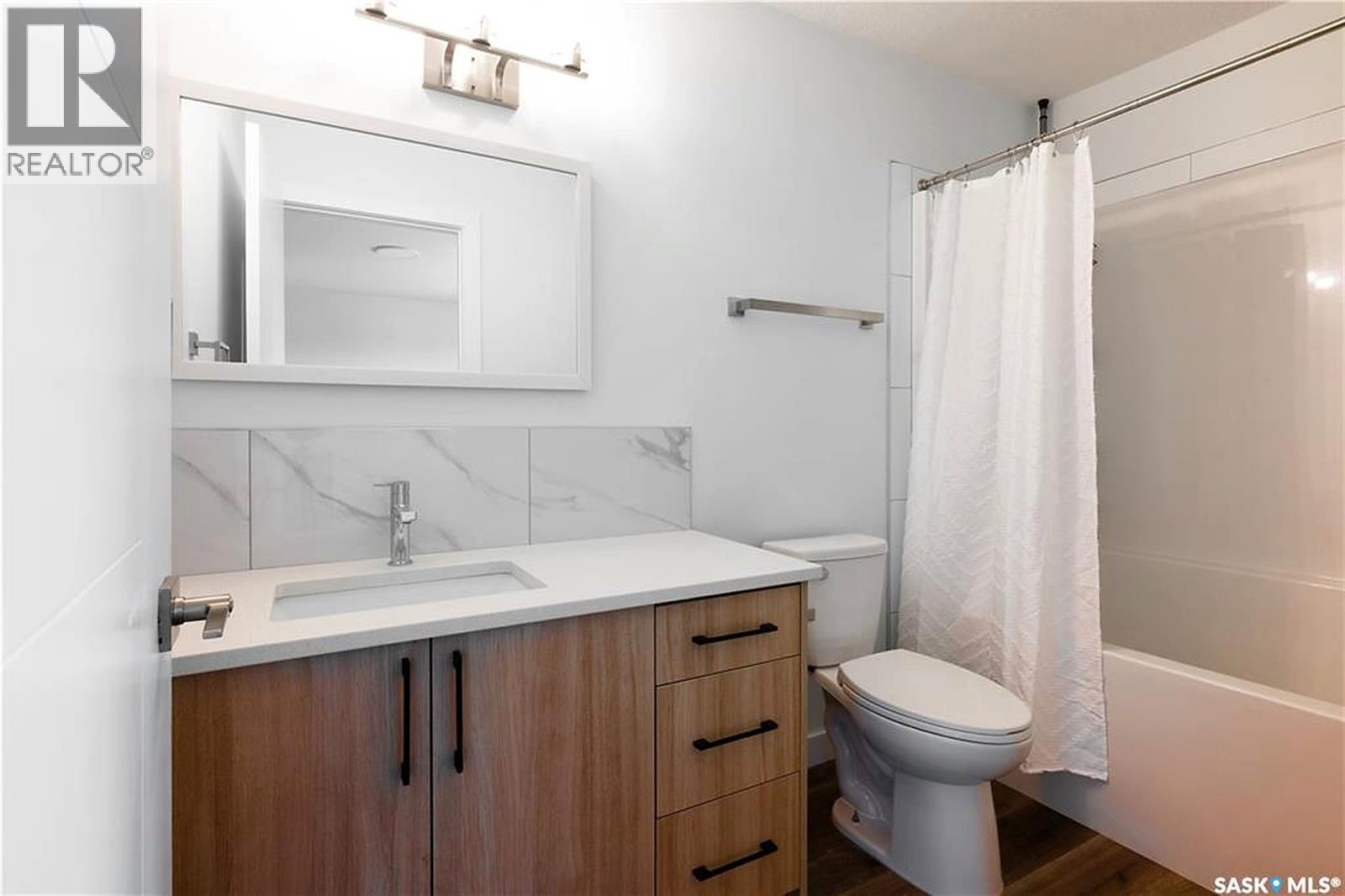 4513 Green Brooks Way E Property Photo 15