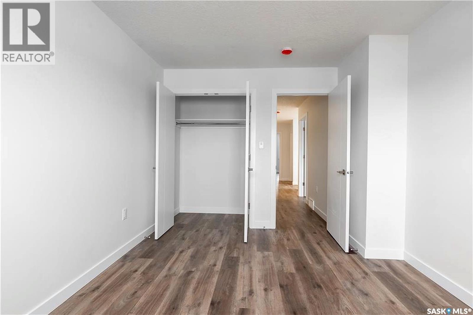 4513 Green Brooks Way E Property Photo 18