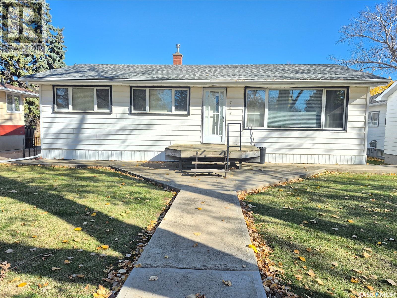 505 Bertrand Avenue Property Photo 1