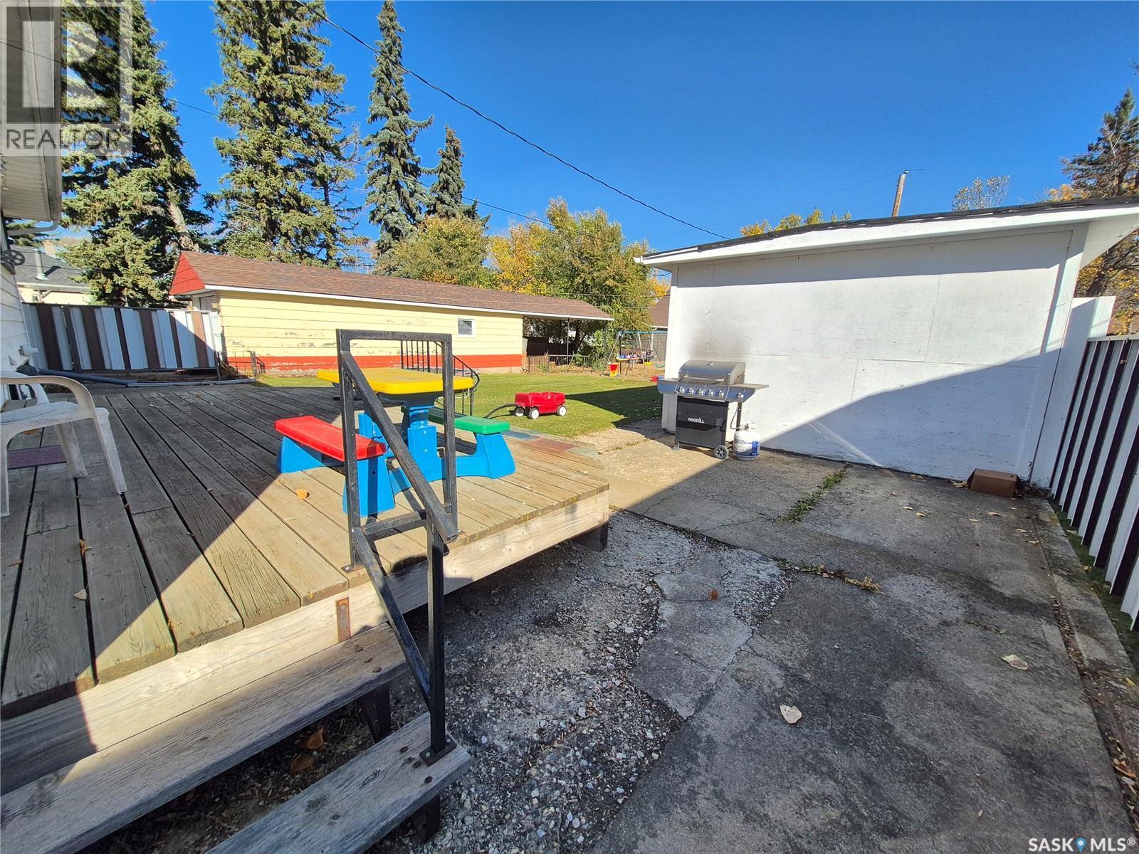 505 Bertrand Avenue Property Photo 36