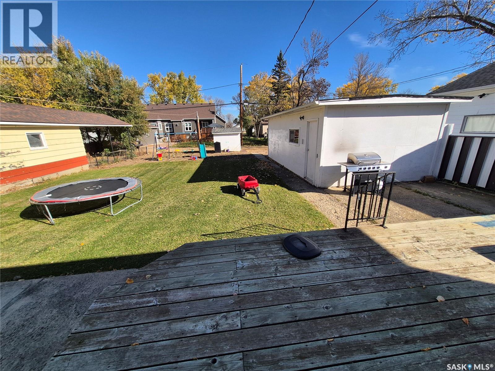 505 Bertrand Avenue Property Photo 40