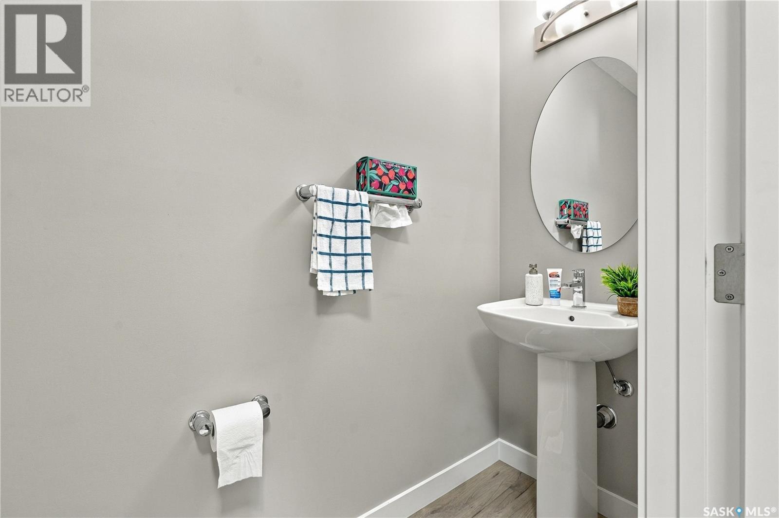 160 Tufts Way Property Photo 36
